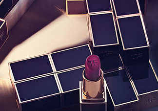 tf口紅干嗎？tf口紅滋潤和啞光區(qū)別