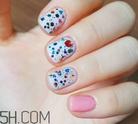 美甲后指甲受損怎么辦？指甲破損怎么修復(fù)？