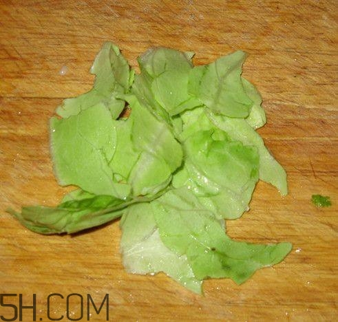 畸形果蔬營養(yǎng)價(jià)值更高？畸形果蔬是什么原因引起的？