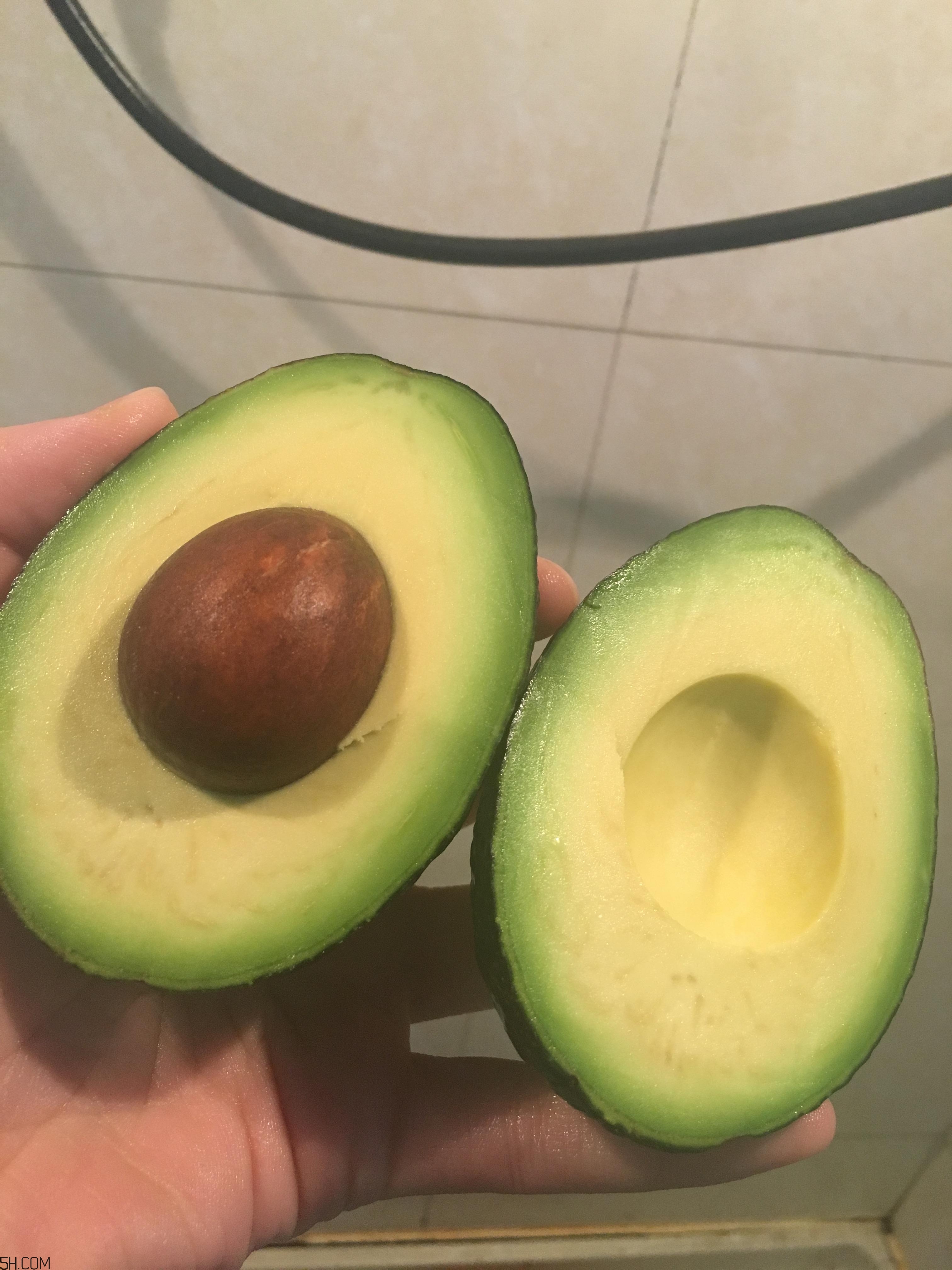 孕婦可以喝牛油果奶昔嗎？孕婦喝牛油果奶昔的好處？