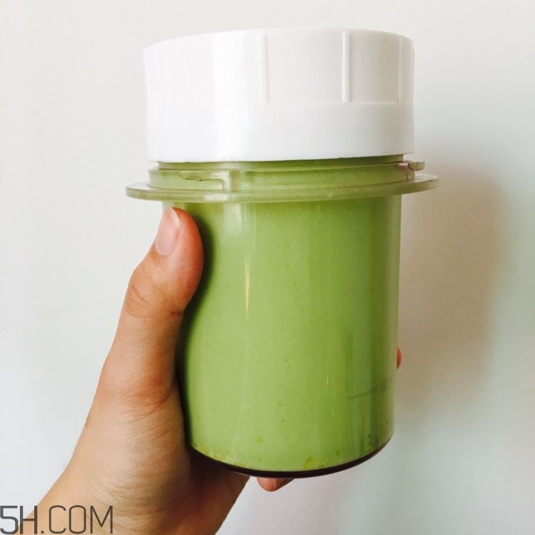 自制的牛油果奶昔能放多久？自制的牛油果香蕉奶昔的功效有哪些？