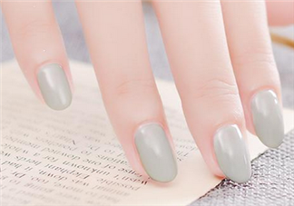 芭比膠是什么？指甲油怎么涂不掉色？