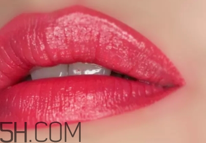 歐萊雅602是什么顏色？歐萊雅紛澤滋潤唇膏602試色