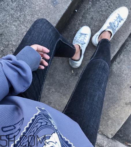 牛仔褲能用柔順劑嗎？牛仔褲可以用金紡嗎？