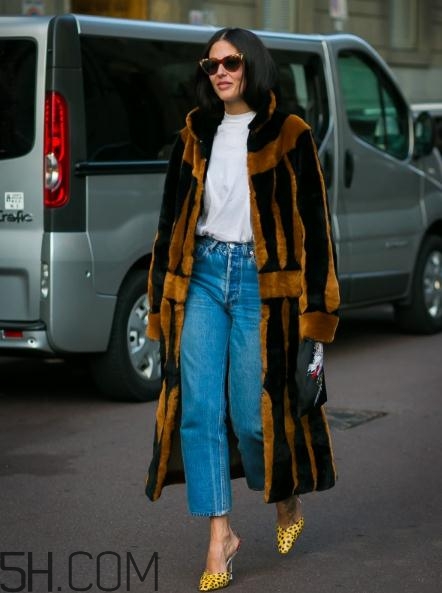 冬天牛仔闊腿褲配什么鞋子？冬天牛仔闊腿褲搭配鞋子圖