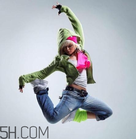 牛仔褲掉色嚴(yán)重怎么辦？牛仔褲會一直掉色嗎？