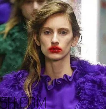 2018年流行什么唇妝？2018年流行唇妝怎么化