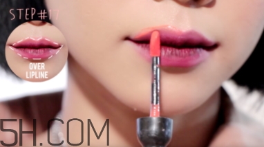 2018年流行什么唇妝？2018年流行唇妝怎么化