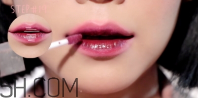 2018年流行什么唇妝？2018年流行唇妝怎么化