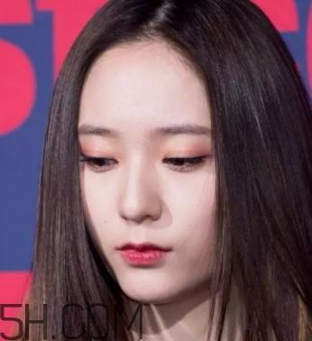 2018年流行什么唇妝？2018年流行唇妝怎么化