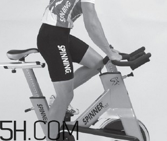 動感單車新手注意事項有哪些？新手騎動感單車多久合適？