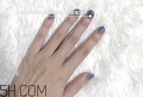 悅詩(shī)風(fēng)吟指甲油藍(lán)莓冰沙好看嗎？怎么讓指甲油干得快？