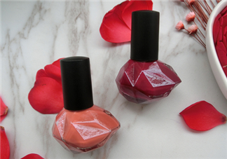 指甲油干了加什么好？人魚之水指甲油好嗎？