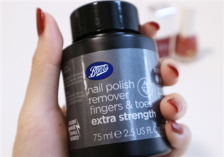 什么是指甲軟化劑？海綿式洗甲水好用嗎？