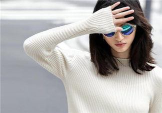 羊絨衫會(huì)扎人嗎？羊絨衫穿著扎人怎么辦？