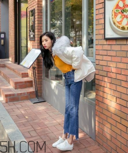 棉襖配牛仔褲好看嗎？棉服搭配牛仔褲圖片