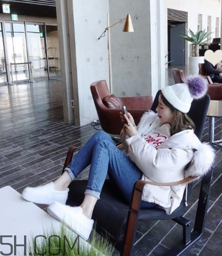 棉襖配牛仔褲好看嗎？棉服搭配牛仔褲圖片