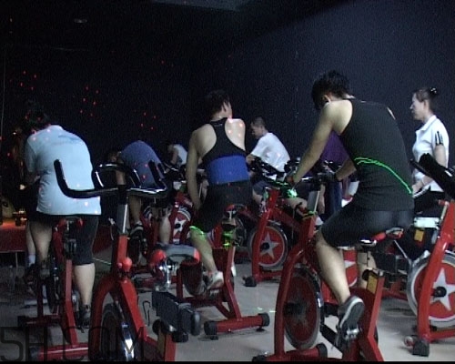 騎動(dòng)感單車(chē)能瘦腿嗎？騎動(dòng)感單車(chē)瘦腿的方法有哪些？