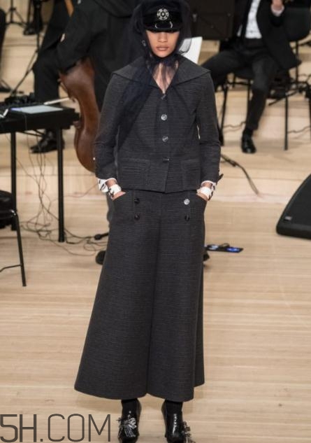 chanel香奈兒2018早秋系列好看嗎_有哪些款式？