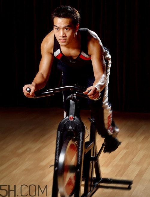 騎動(dòng)感單車(chē)的好處和壞處是什么？騎動(dòng)感單車(chē)的注意事項(xiàng)有哪些？