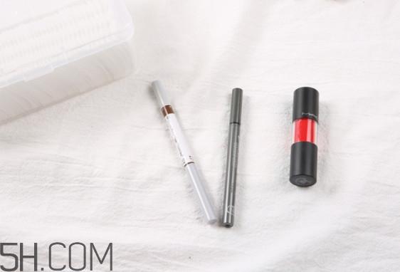 2018卸妝水哪個牌子好 這7款卸妝力超強 2018卸妝水哪個牌子好 這7款卸妝力超強