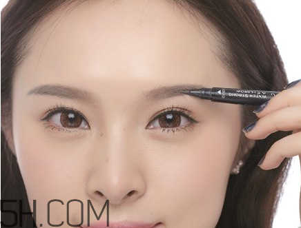 敏感性皮膚可以紋眉嗎？什么人不能做紋眉？