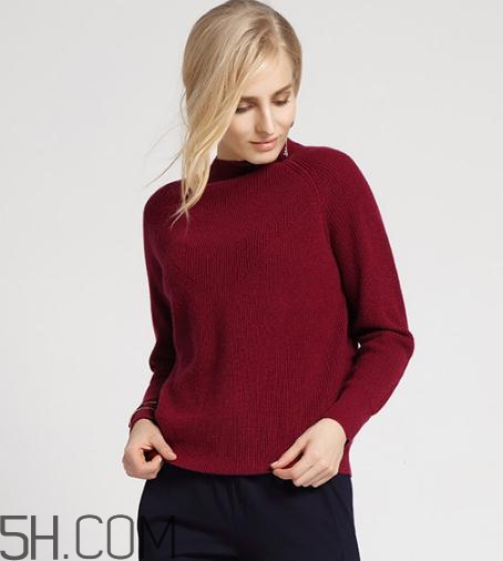 羊絨衫可以貼身穿嗎？羊絨衫里面穿什么？