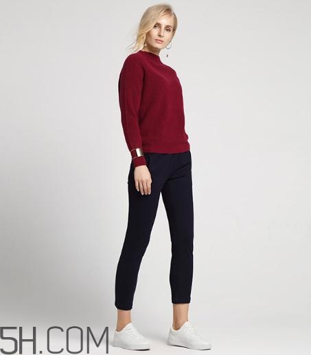 羊絨衫可以貼身穿嗎？羊絨衫里面穿什么？