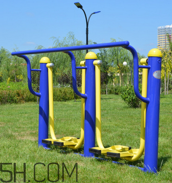 太空漫步機(jī)鍛煉的好處有哪些？太空漫步機(jī)的正確使用方法是什么？