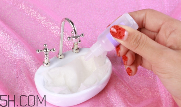 太陽(yáng)社玻尿酸原液使用方法及搭配建議 太陽(yáng)社玻尿酸原液使用方法及搭配建議