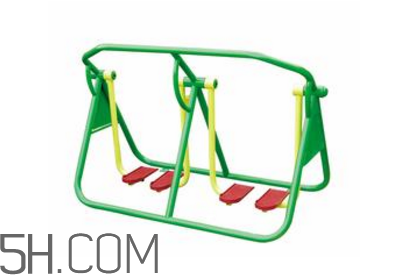 太空漫步機(jī)鍛煉的好處有哪些？太空漫步機(jī)的正確使用方法是什么？