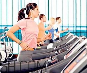 跑步機(jī)和戶外跑步哪個(gè)效果好？跑步機(jī)和戶外跑步有什么區(qū)別？