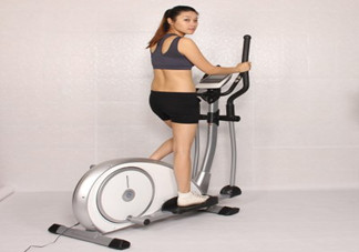 橢圓機和跑步機哪個好？橢圓機和跑步機各自的優(yōu)劣有哪些？