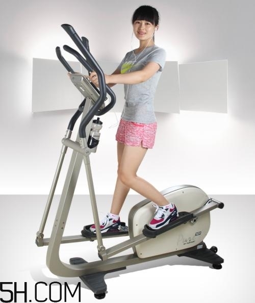 跑步機和橢圓機哪個更容易減肥？跑步機和橢圓機的區(qū)別是什么？