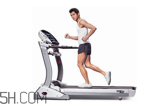 跑步機(jī)壞了怎么維修？跑步機(jī)常見的故障和解決方法有哪些？