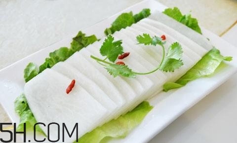 吃白蘿卜有哪些益處？白蘿卜的養(yǎng)生功效有哪些？