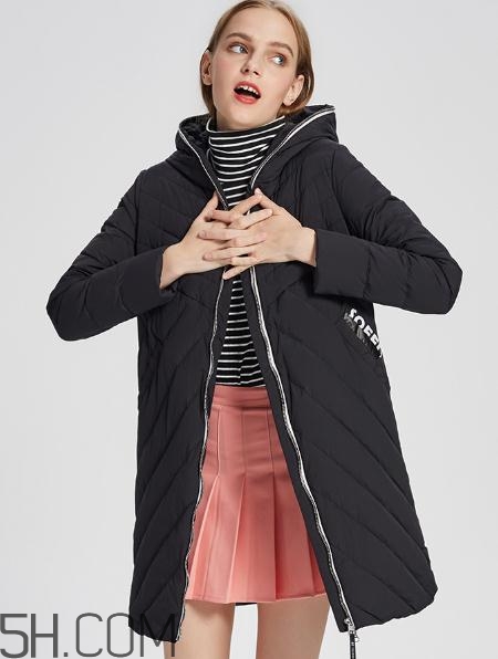 艾萊依羽絨服有折扣嗎？艾萊依羽絨服廠家在哪？