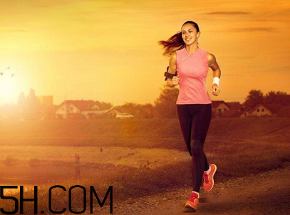 跑步機(jī)跑步什么時(shí)間最好？跑步機(jī)跑步多長時(shí)間合適？