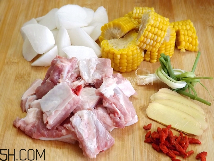 吃白蘿卜有哪些益處？白蘿卜的養(yǎng)生功效有哪些？