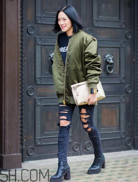 冬天破洞牛仔褲怎么搭配？破洞牛仔褲冬天怎么穿？