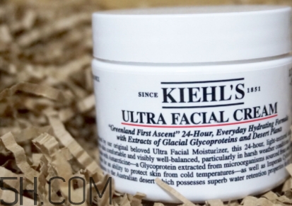 科顏氏高保濕面霜刺痛正常嗎？科顏氏高保濕面霜長脂肪粒