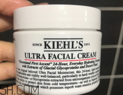 科顏氏高保濕面霜刺痛正常嗎？科顏氏高保濕面霜長脂肪粒