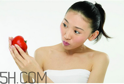 婦炎潔要泡多久？婦炎潔能去除異味嗎？