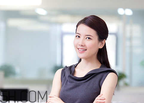 婦炎潔可以男人用嗎？婦炎潔可以去頭皮屑嗎？