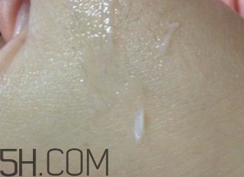 豬油膏要卸妝嗎？豬油膏怎么卸妝？