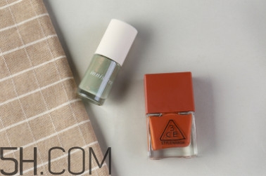 指甲油顏色怎么搭配好看 指甲油配色推薦 指甲油顏色怎么搭配好看 指甲油配色推薦