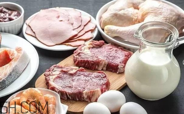 增肌可以吃左旋肉堿嗎啊？增肌吃什么食物好？