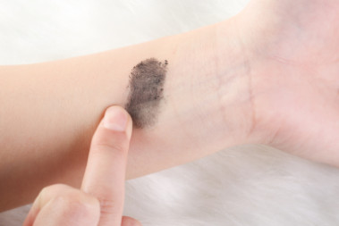 大創(chuàng)睫毛雨衣好用嗎 大創(chuàng)睫毛雨衣怎么樣 大創(chuàng)睫毛雨衣好用嗎 大創(chuàng)睫毛雨衣怎么樣