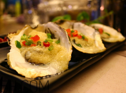 生蠔和雞蛋可以一起吃嗎？生蠔不熟可以吃嗎？