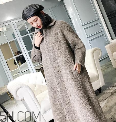 羊駝毛大衣會(huì)起球嗎？羊駝毛大衣起球怎么辦？